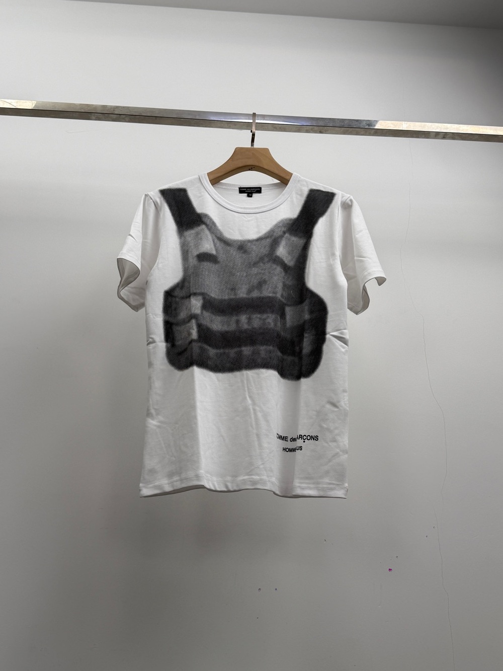 Comme des Garcons White T-Shirt with Black Tactical Vest Print - Picture 1 of 6